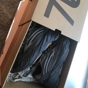 Yeezy Boost 700 V2 Geode